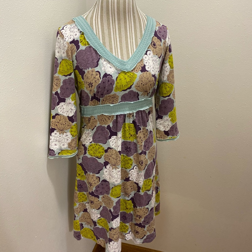 Boden Floral Vneck 3/4 Sleeve Gathered Waist Dress